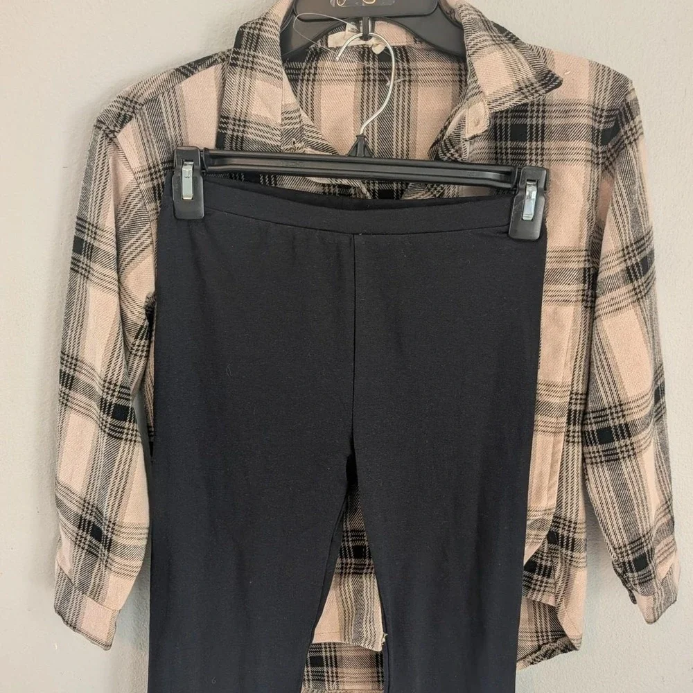 NWT Jessica Simpson black beige plaid button up shirt & black leggings Set 8/10